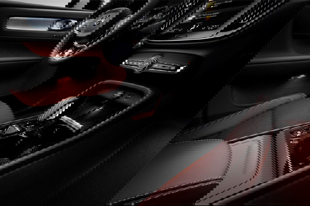 Volvo XC40 usata a Palermo (10)