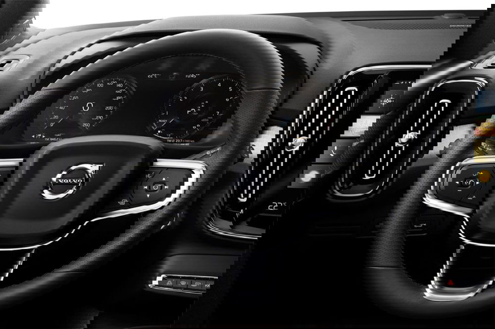 Volvo XC40 usata a Palermo (12)