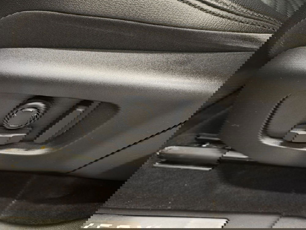 Land Rover Discovery Sport usata a Parma (12)