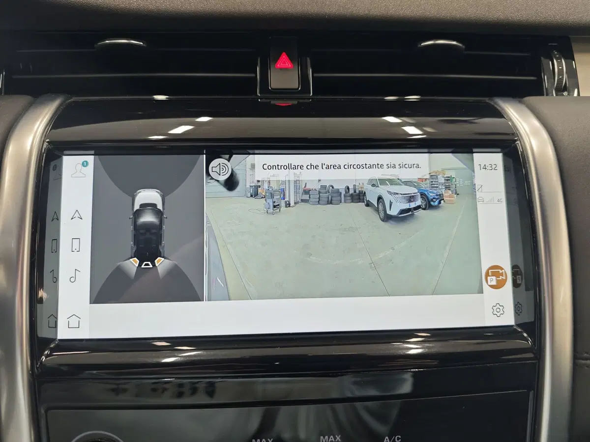 Land Rover Discovery Sport usata a Parma (13)