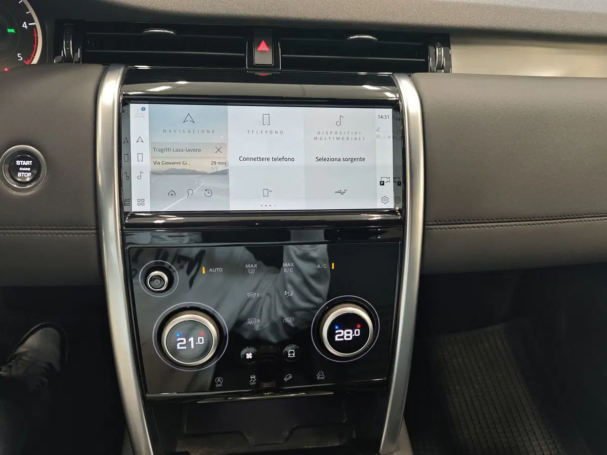 Land Rover Discovery Sport usata a Parma (15)