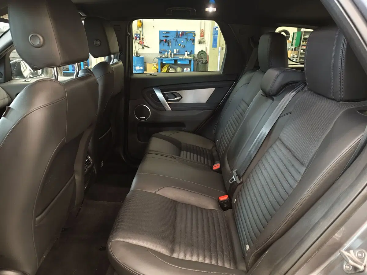 Land Rover Discovery Sport usata a Parma (20)