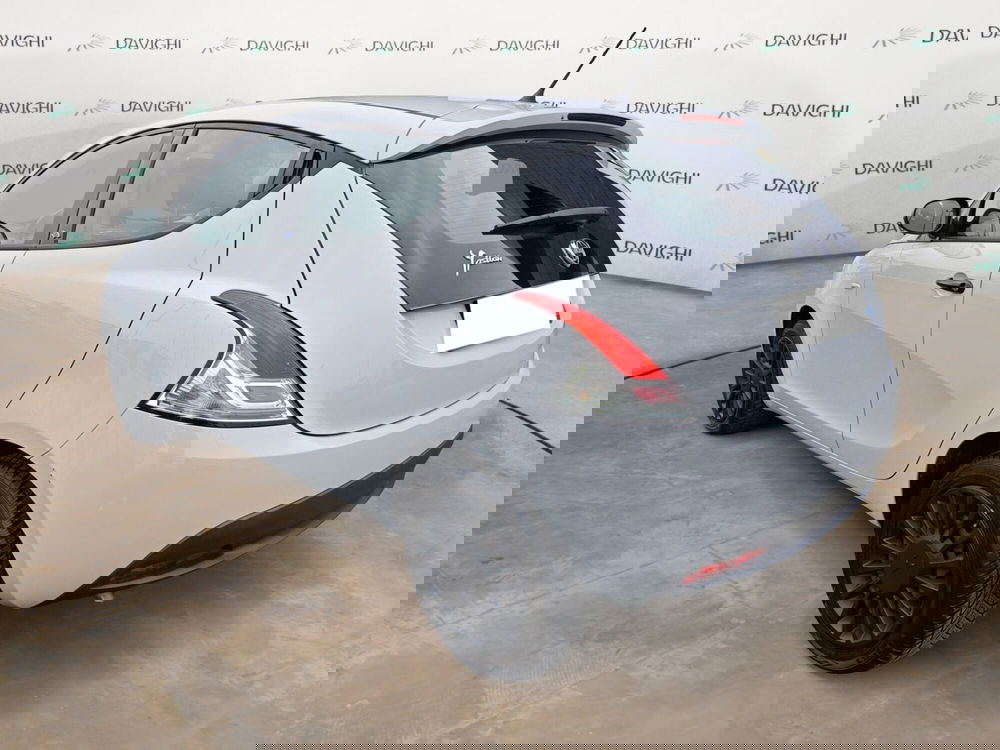 Lancia Ypsilon usata a Cremona (3)