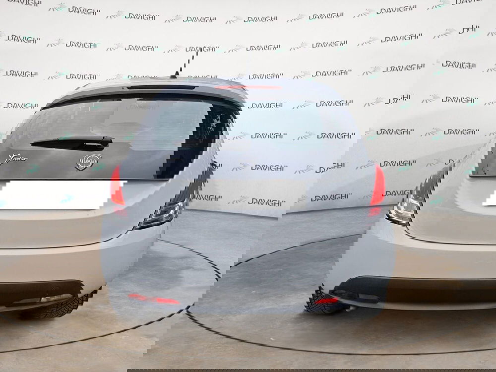 Lancia Ypsilon usata a Cremona (4)