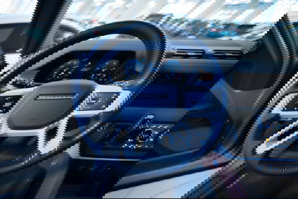 Land Rover Defender usata a Torino (13)