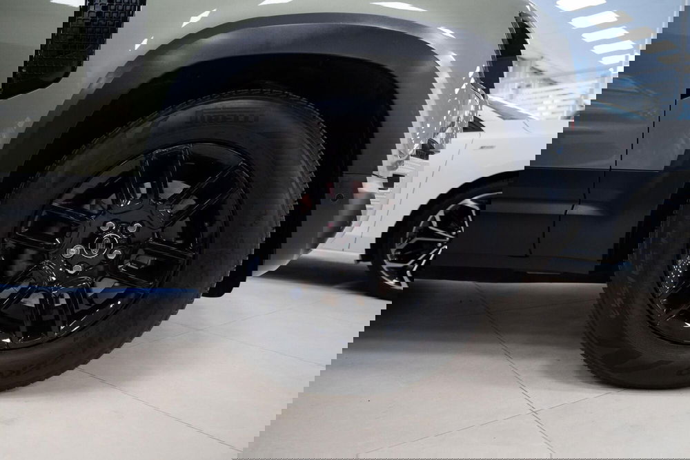 Land Rover Defender usata a Torino (15)