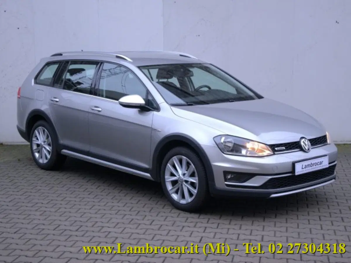 Volkswagen Golf Variant usata a Milano
