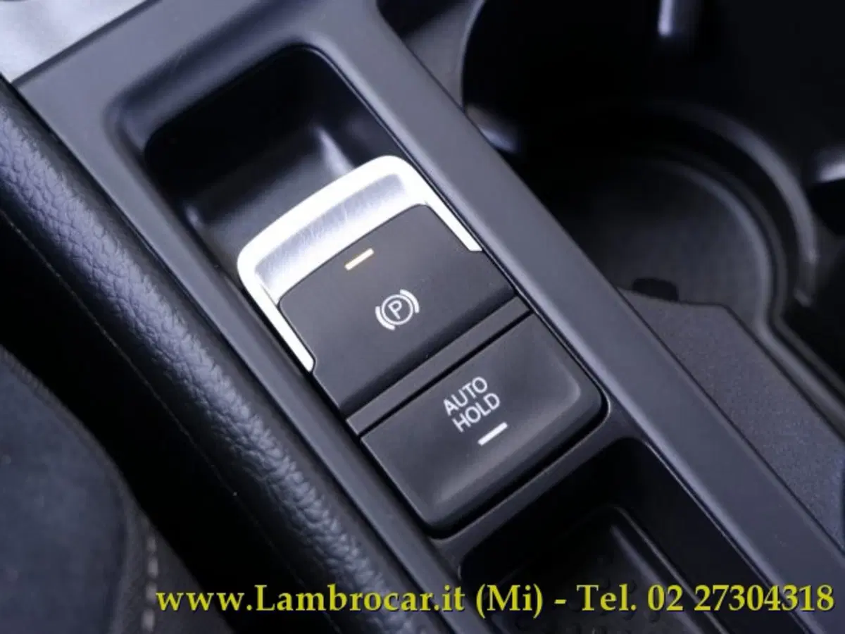 Volkswagen Golf Variant usata a Milano (18)