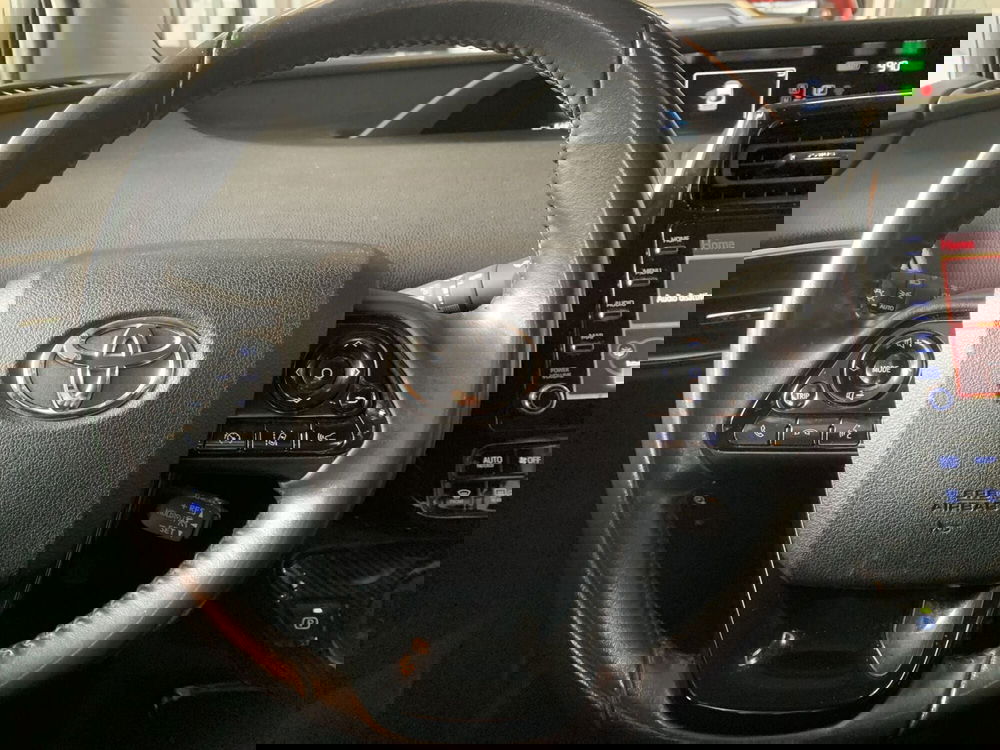 Toyota Prius Plug-in usata a Bergamo (14)