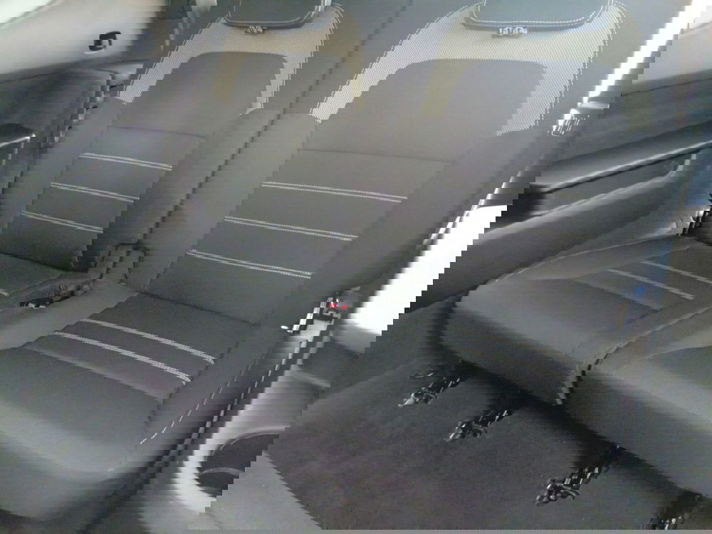 Dacia Jogger usata a Brescia (14)