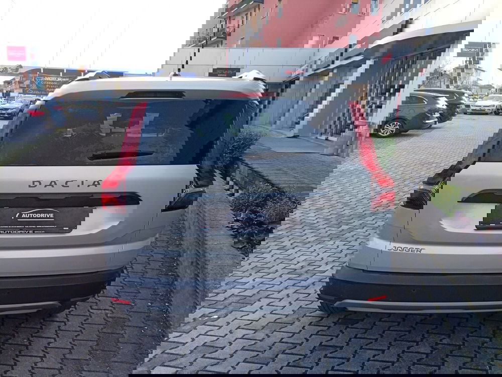 Dacia Jogger usata a Brescia (7)