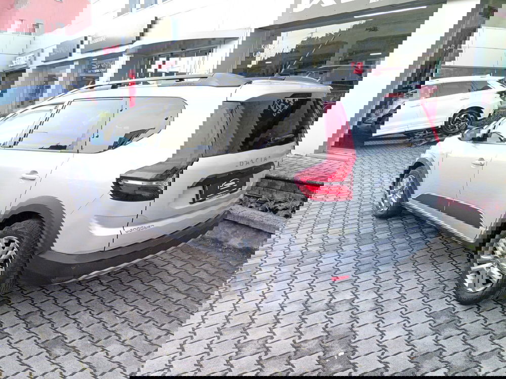 Dacia Jogger usata a Brescia (8)