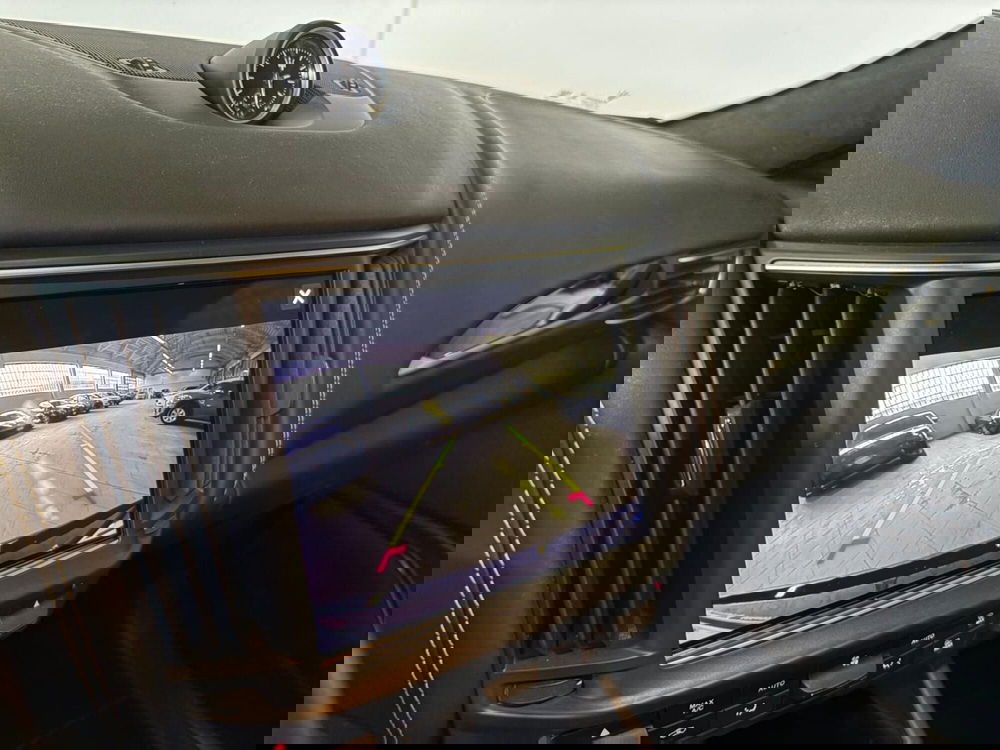 Maserati Levante usata a Monza e Brianza (10)