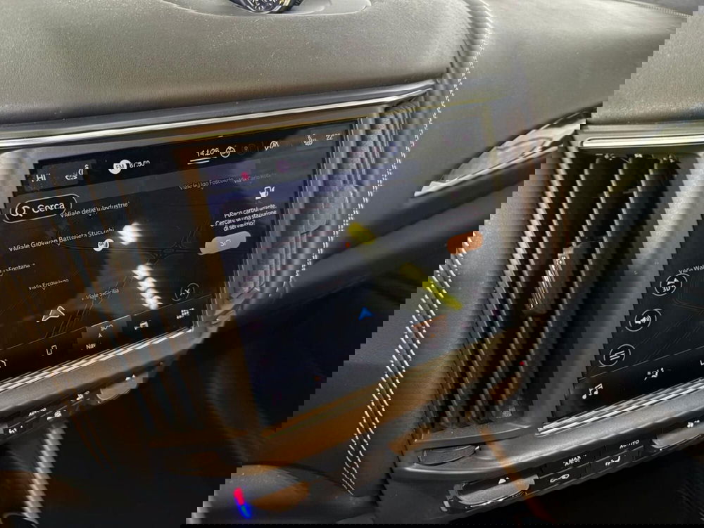 Maserati Levante usata a Monza e Brianza (11)