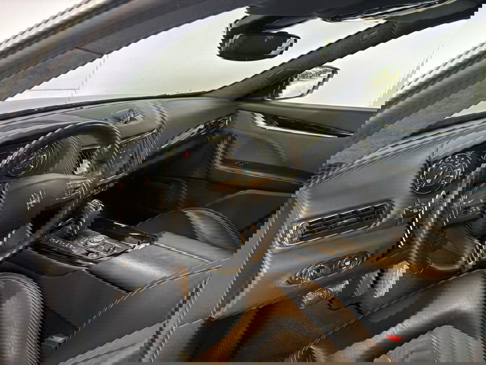 Maserati Levante usata a Monza e Brianza (12)