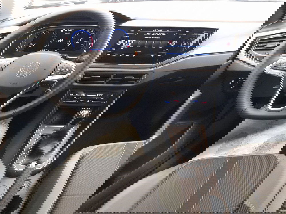 Volkswagen Polo nuova a Bologna (16)