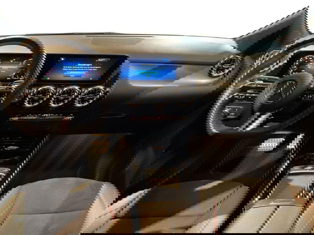 Mercedes-Benz GLA SUV usata a Prato (11)