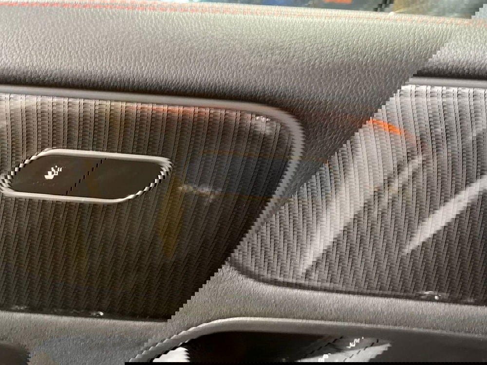 Mercedes-Benz GLA SUV usata a Prato (17)