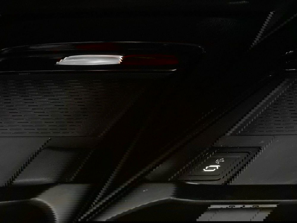 Mercedes-Benz GLA SUV usata a Prato (19)