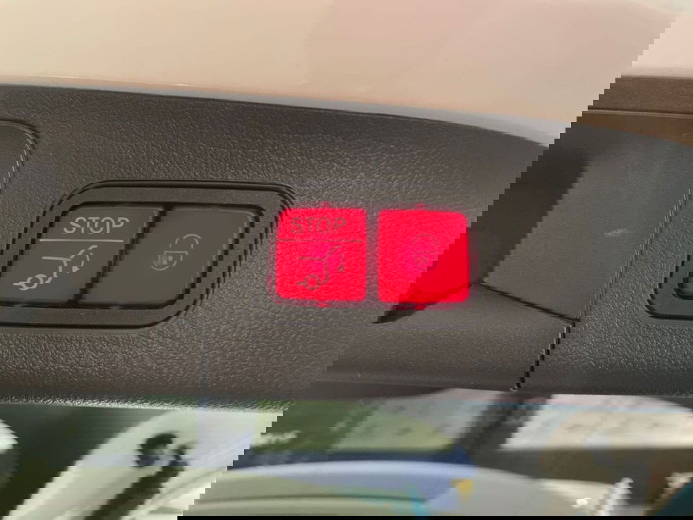 Mercedes-Benz GLA SUV usata a Prato (20)