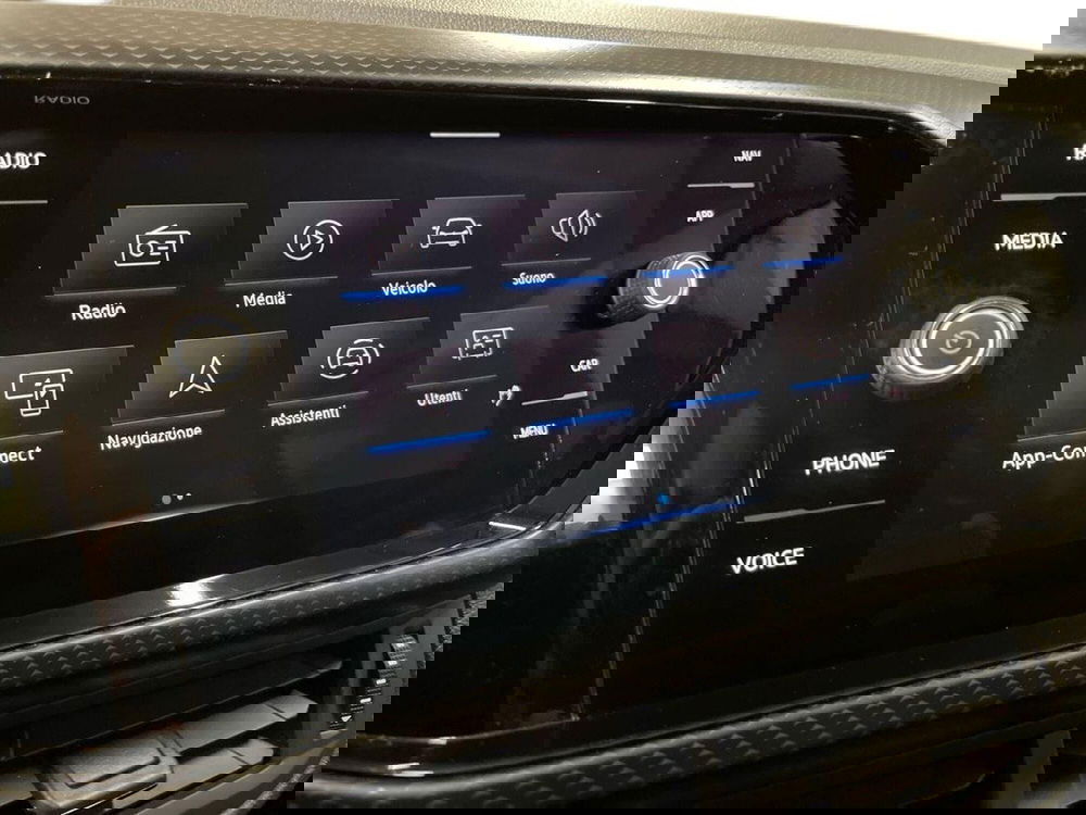 Volkswagen T-Cross usata a Prato (14)