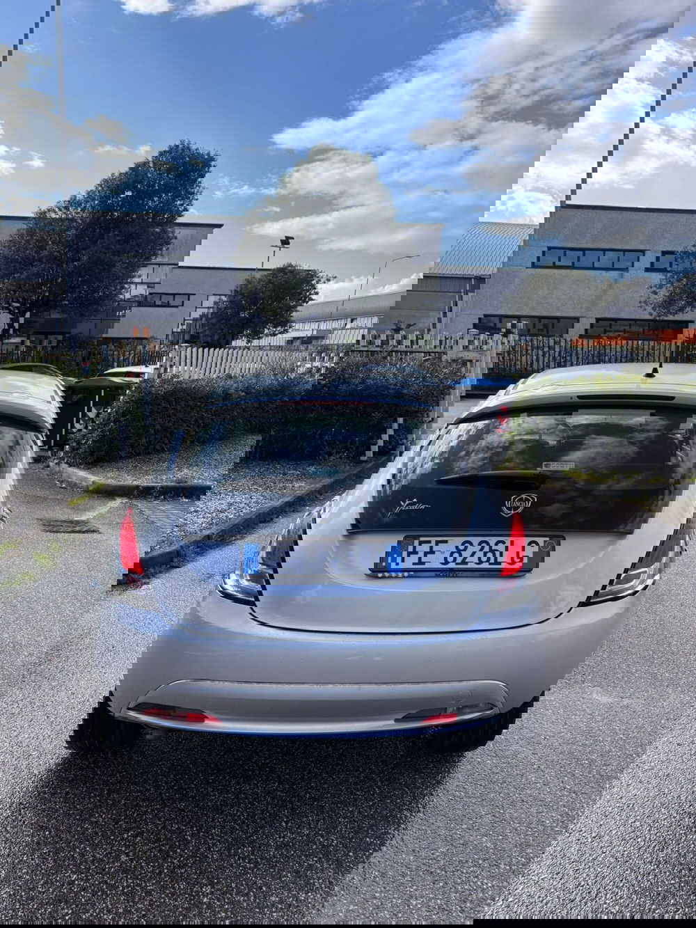 Lancia Ypsilon usata a Firenze (6)