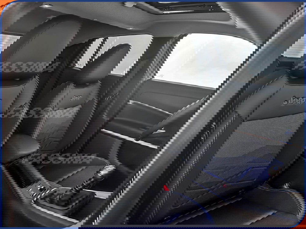 Jeep Avenger nuova a Milano (13)