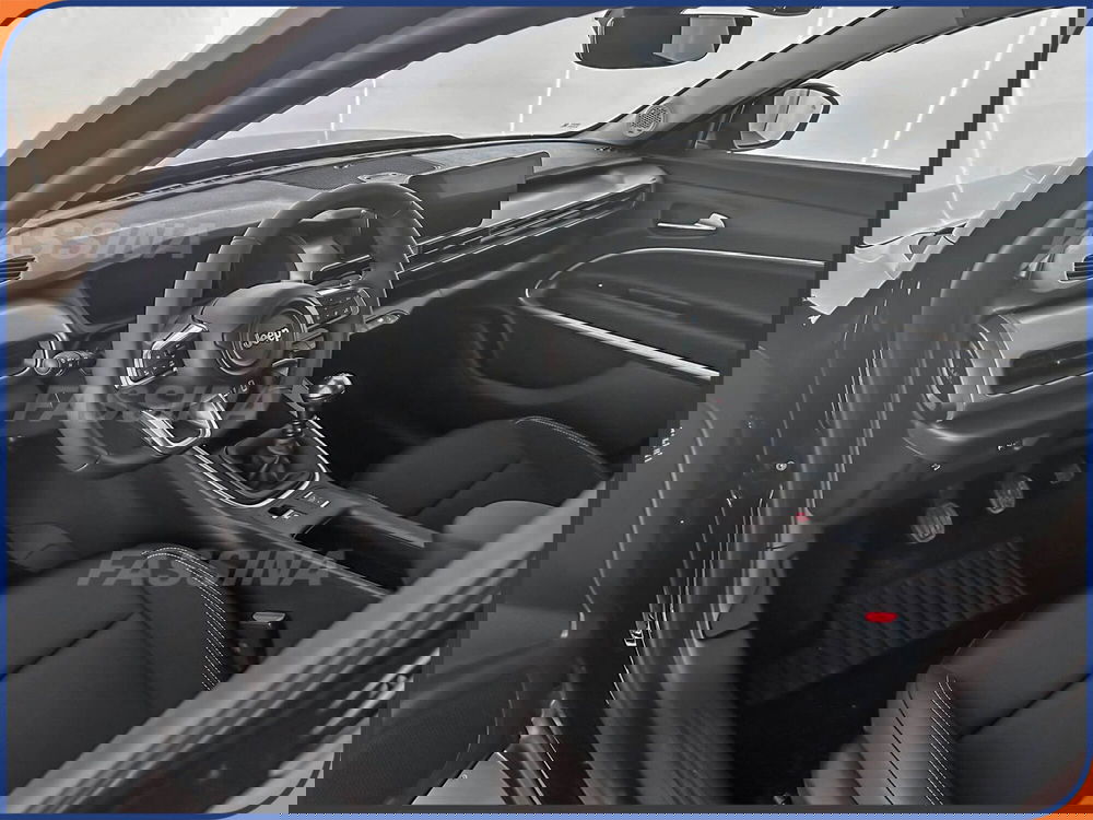 Jeep Avenger nuova a Milano (9)