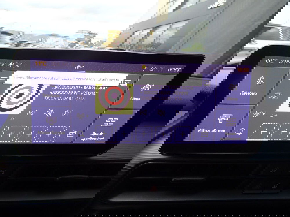 Jeep Avenger nuova a Lucca (12)