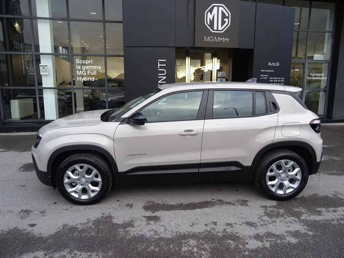 Jeep Avenger nuova a Lucca (2)