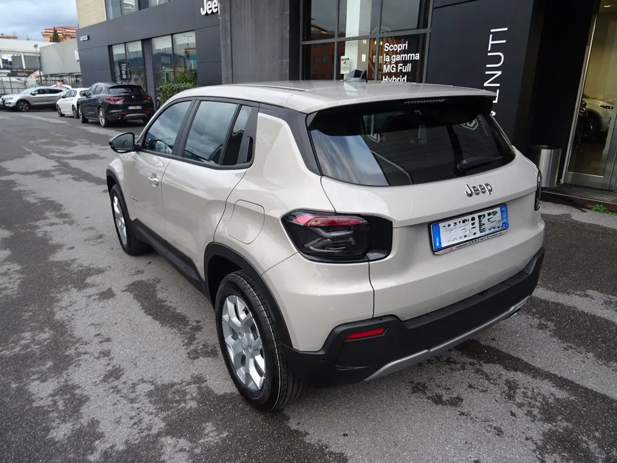 Jeep Avenger nuova a Lucca (3)