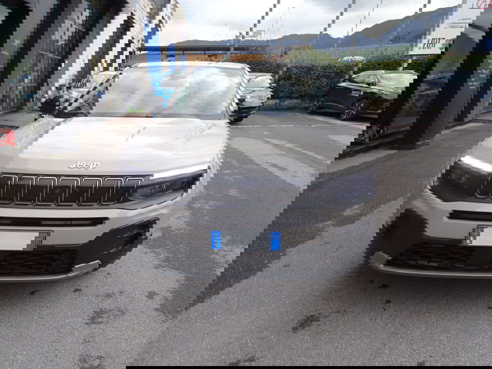 Jeep Avenger nuova a Lucca (6)