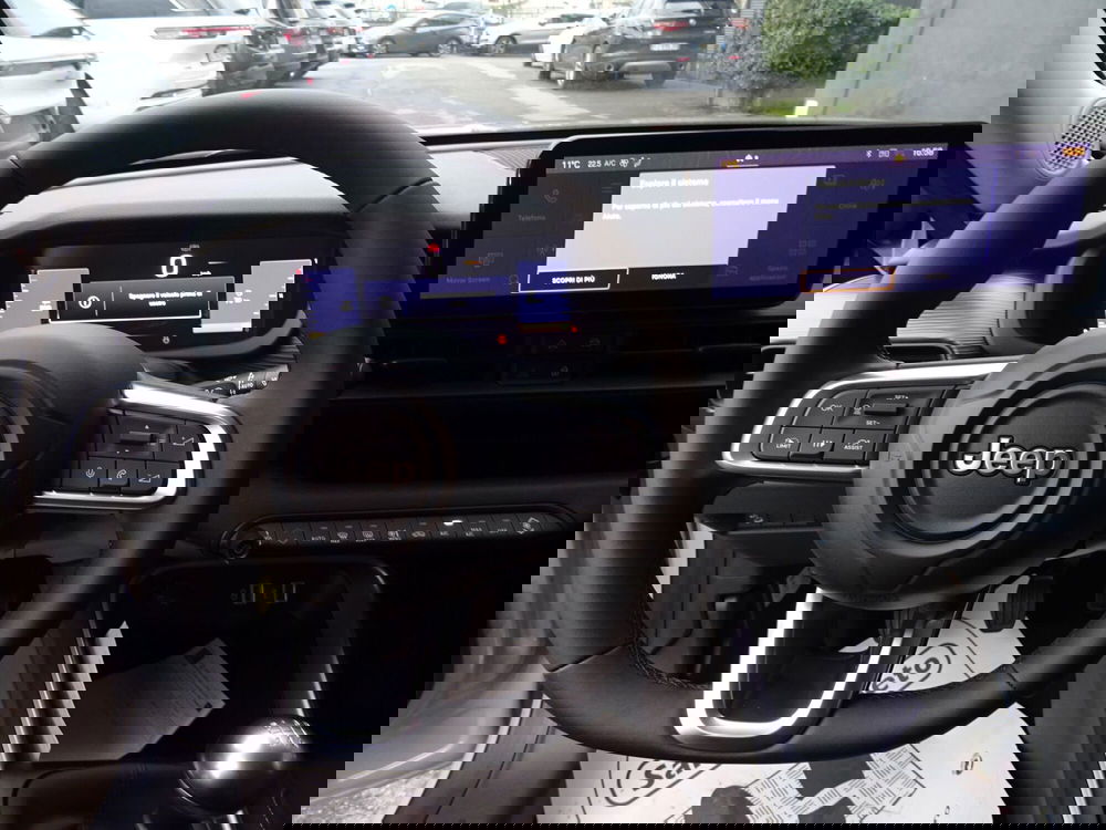 Jeep Avenger nuova a Lucca (9)