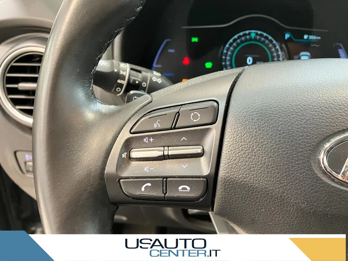 Hyundai Kona usata a Milano (10)