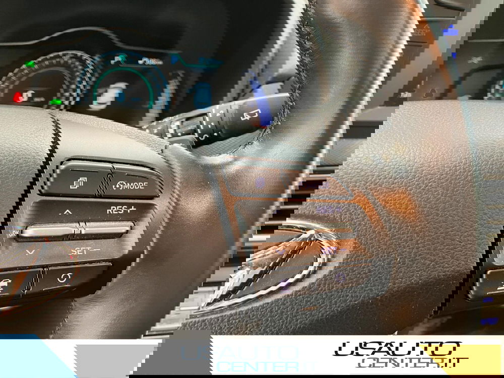 Hyundai Kona usata a Milano (11)