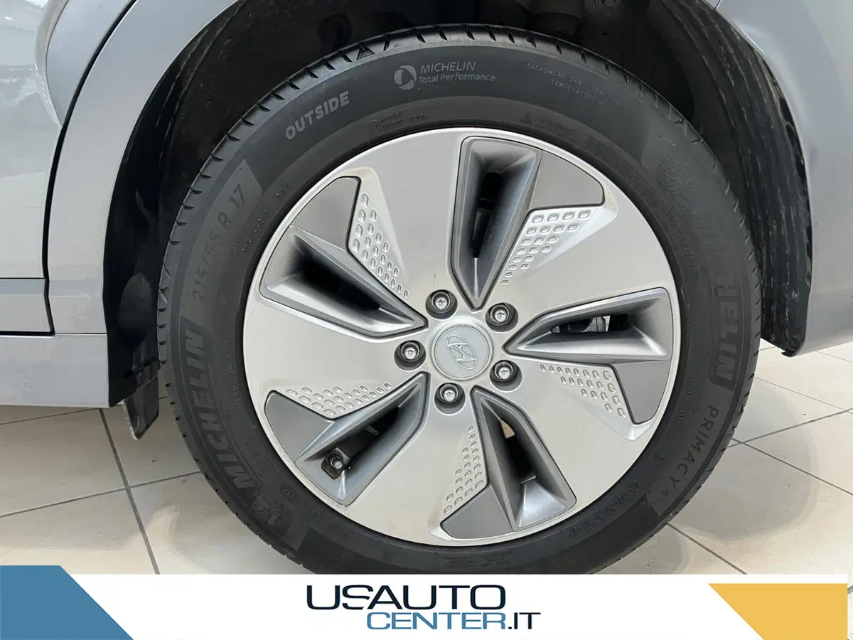 Hyundai Kona usata a Milano (5)