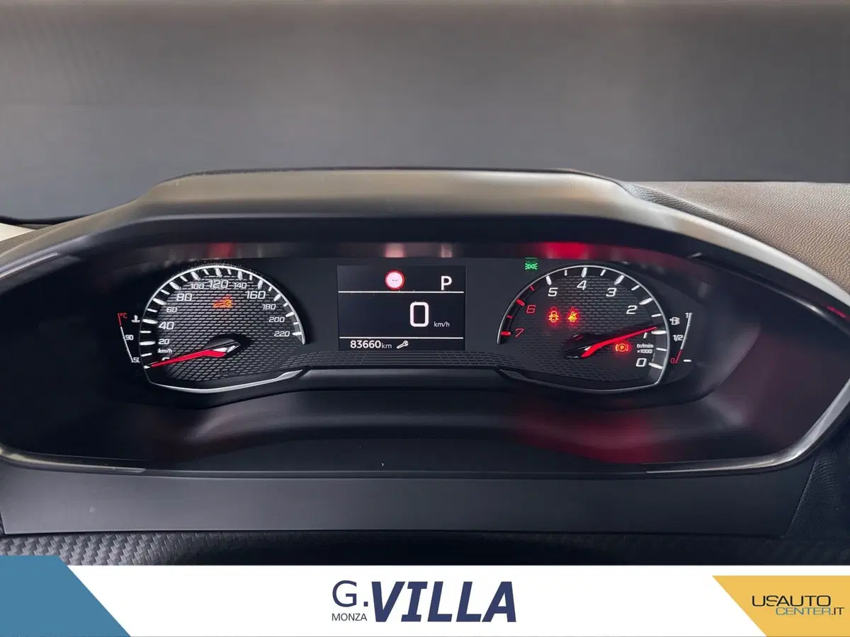 Peugeot 2008 usata a Milano (12)