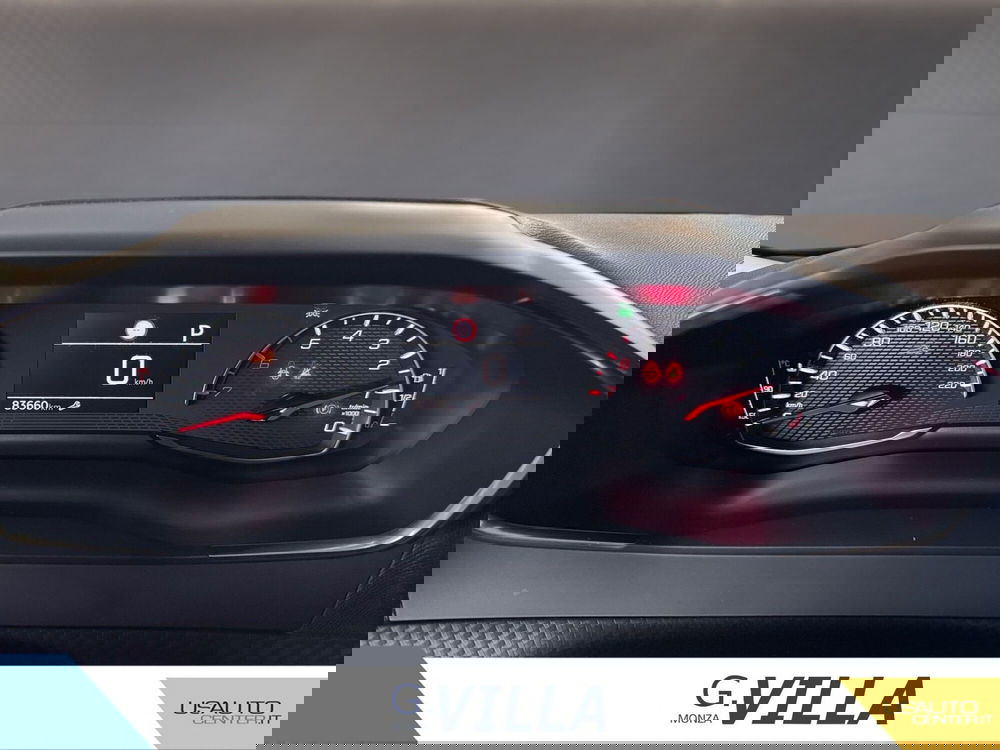 Peugeot 2008 usata a Milano (12)