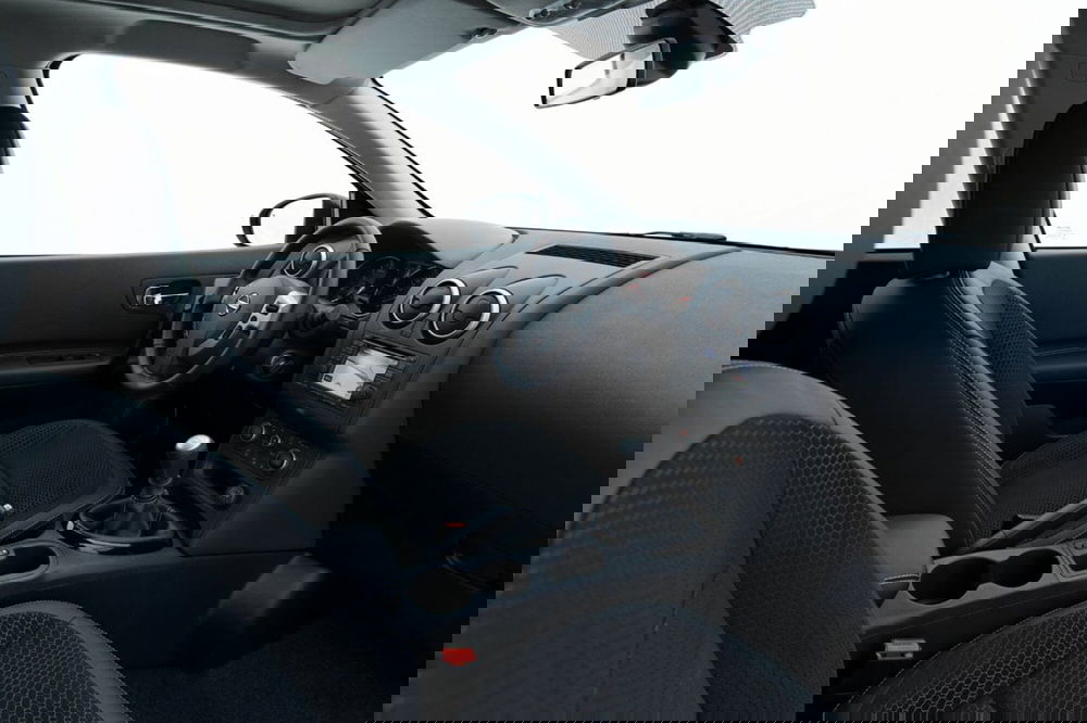 Nissan Qashqai usata a Cosenza (9)