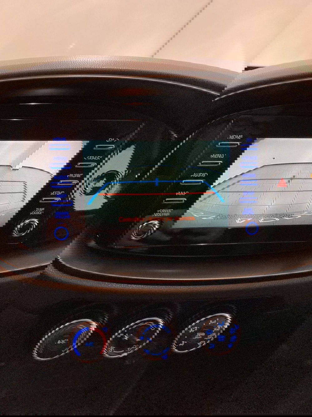 Toyota Aygo X usata a Barletta-Andria-Trani (14)