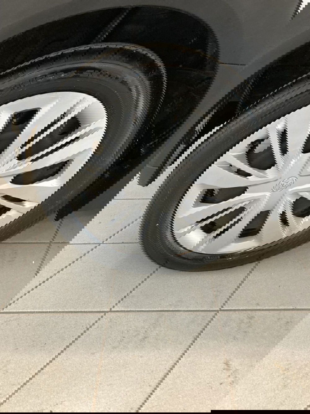 Toyota Aygo X usata a Barletta-Andria-Trani (18)