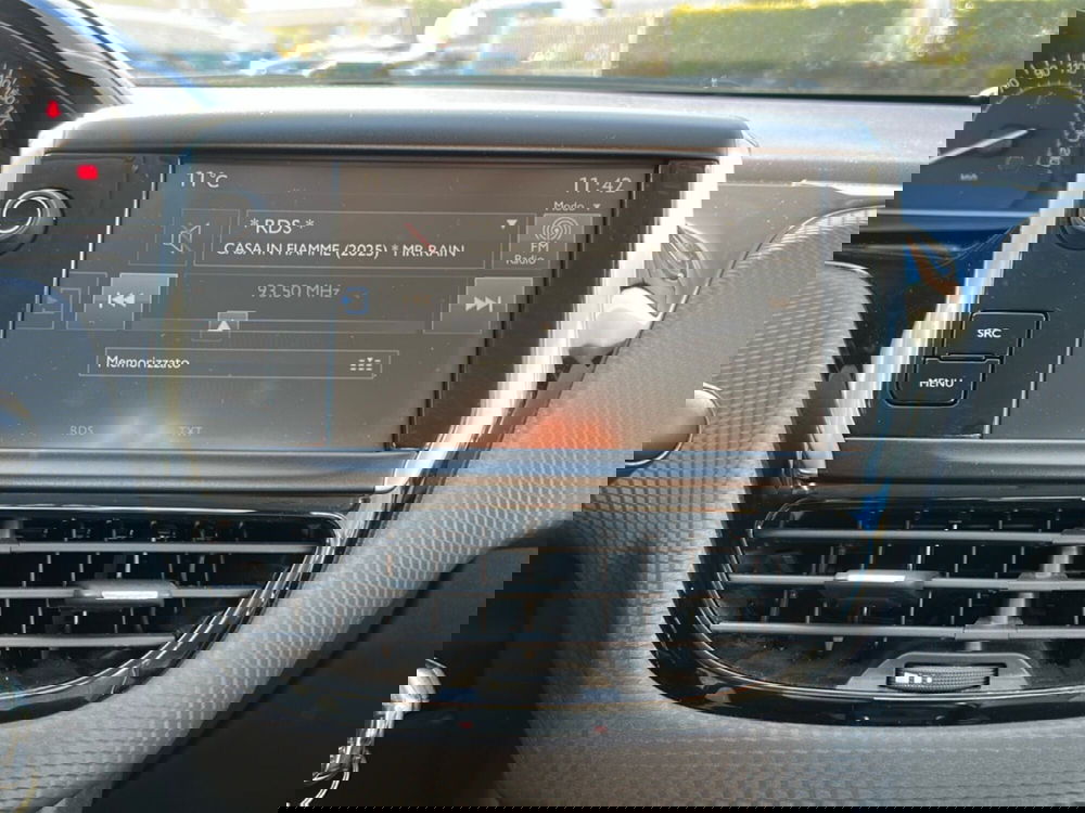 Peugeot 2008 usata a Vercelli (19)