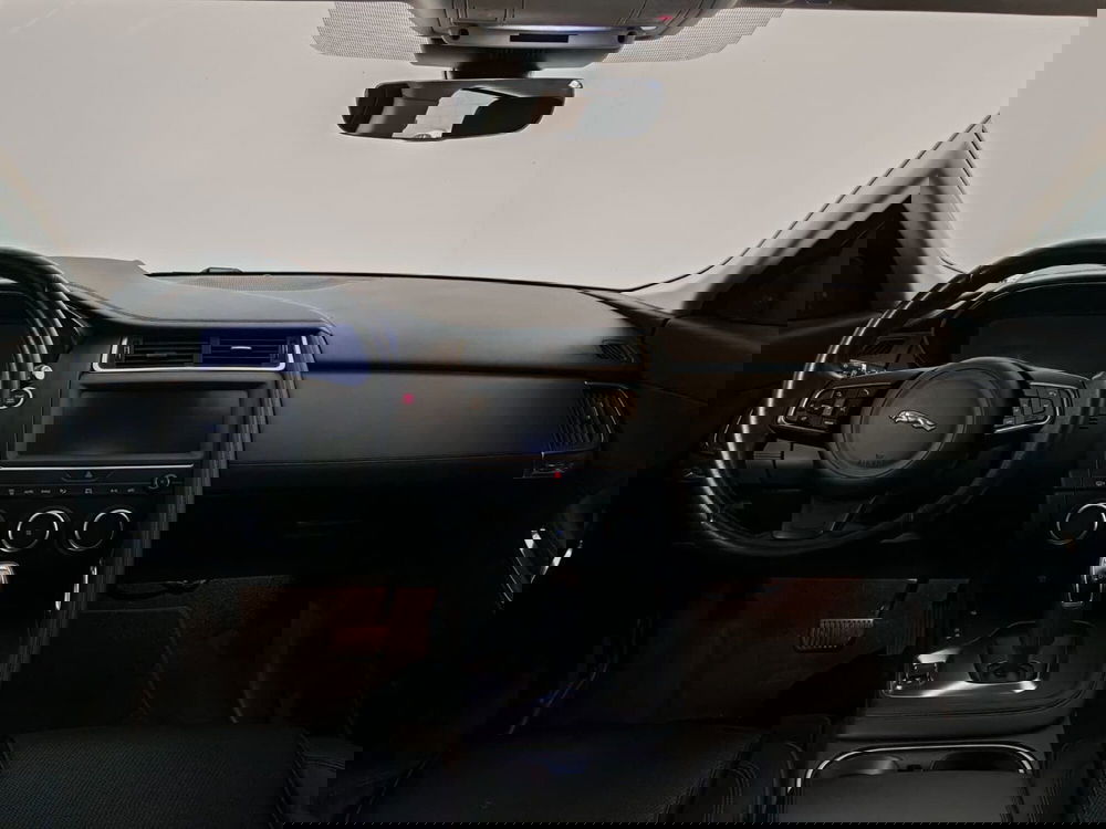 Jaguar E-Pace usata a Novara (4)