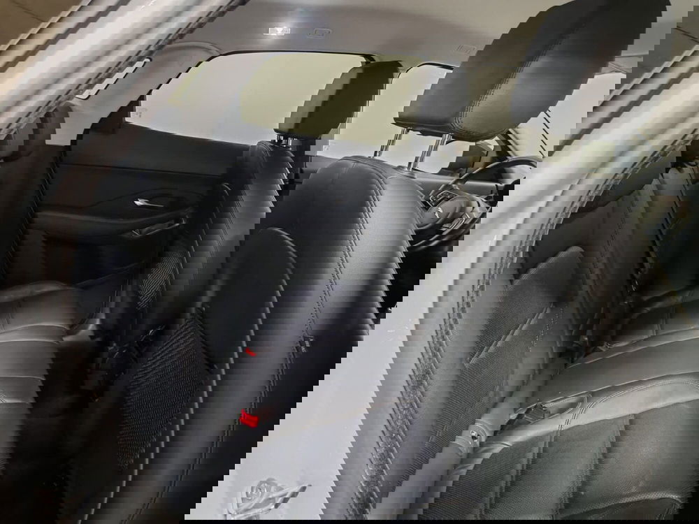 Jaguar E-Pace usata a Novara (5)