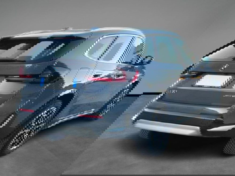 BMW iX1 usata a Lecce (5)