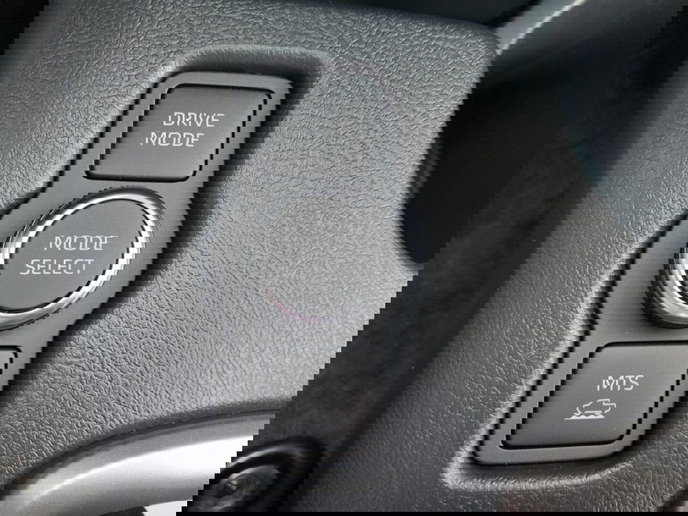 Toyota Hilux nuova a L'Aquila (17)