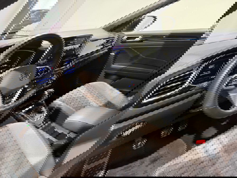 Volkswagen T-Roc usata a Genova (8)