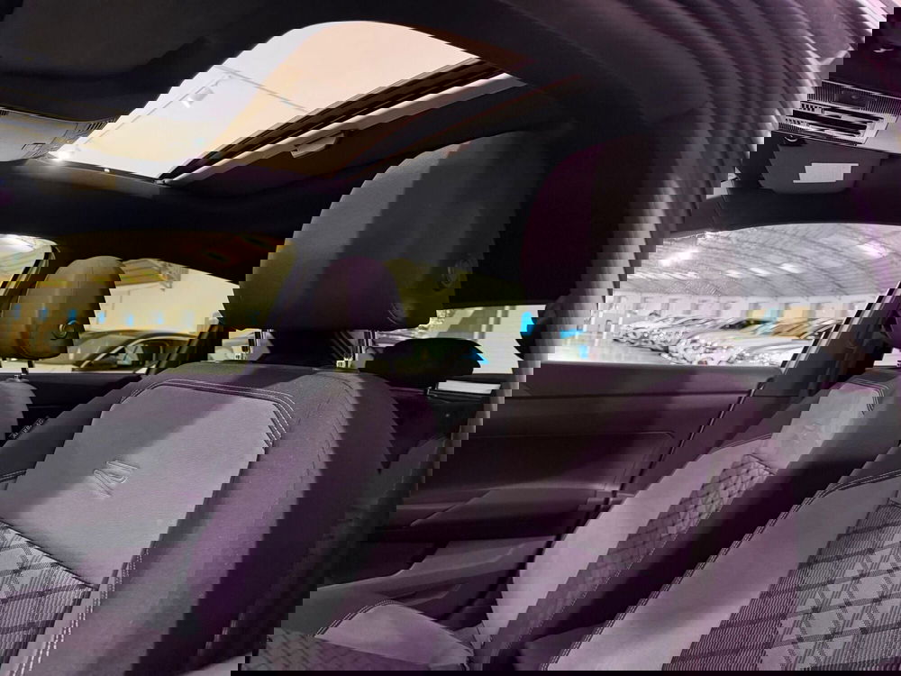 Volkswagen Taigo usata a Genova (10)