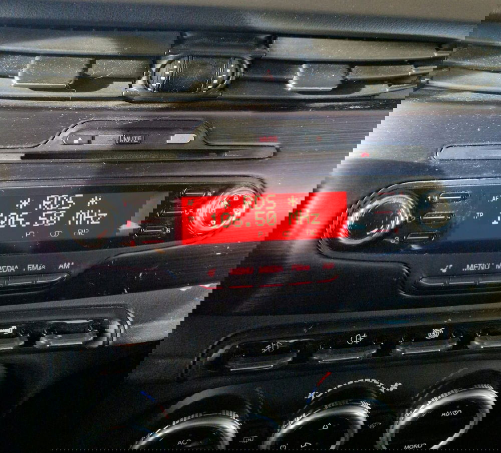 Alfa Romeo Giulietta usata a Terni (12)