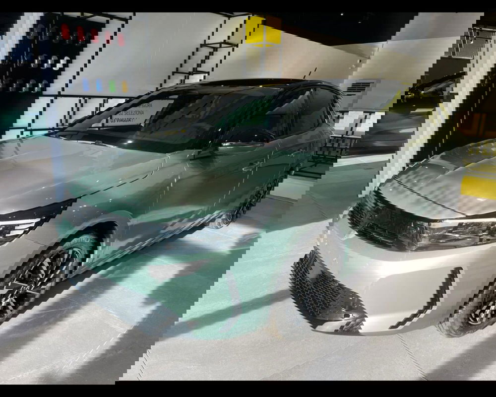 Opel Corsa nuova a Asti